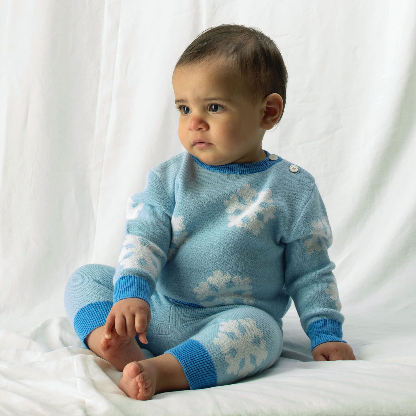 Snowflake Knit Giftbox